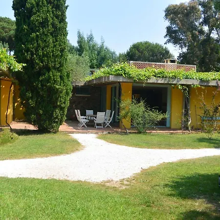 וילה Agreable Fleurie Sur L'ile De